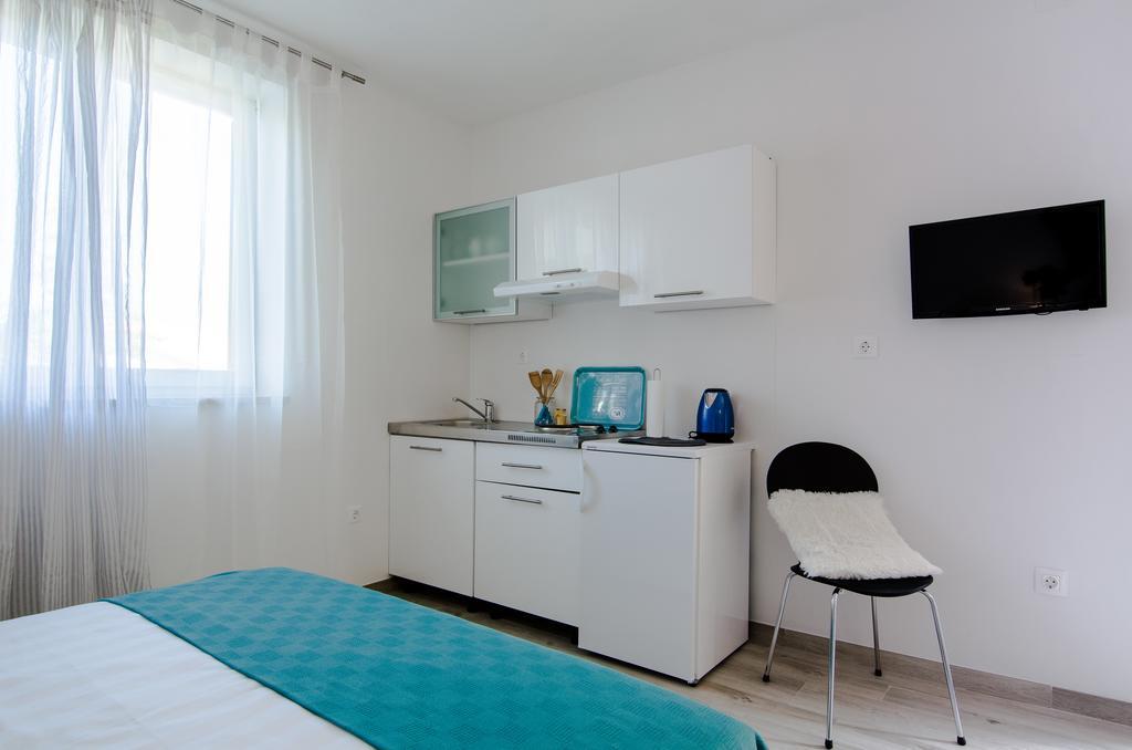 Studio Apartment Stella ลาบิน ห้อง รูปภาพ